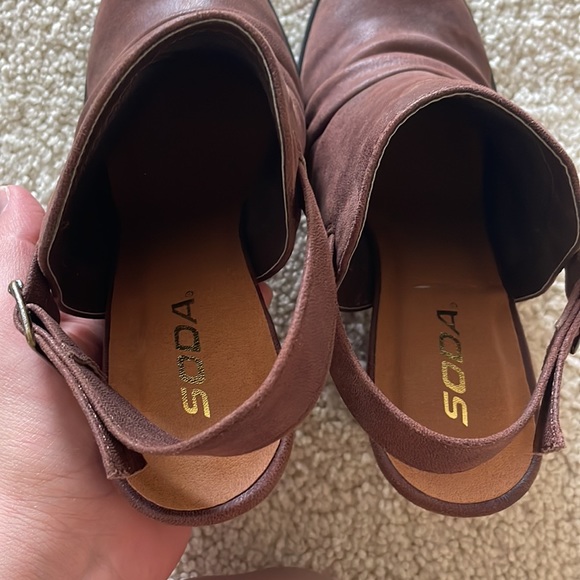 Herbal brown heeled booties. NewNever been worn. - Picture 4 of 8